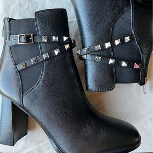 Nine West Donda Black Leather Booties